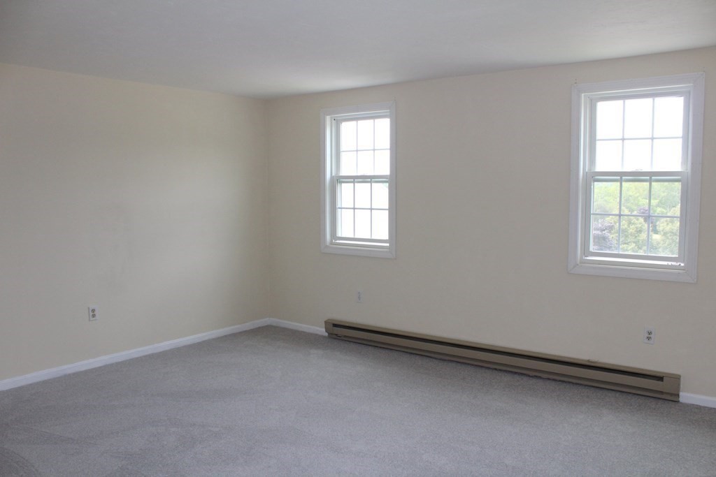 14 Plantation Road, Unit 14 Oxford, MA 01540 - Photo 17 of 28 Gallery Image 17