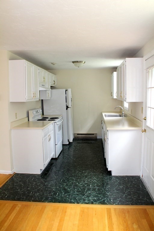 14 Plantation Road, Unit 14 Oxford, MA 01540 - Photo 10 of 28 Gallery Image 10