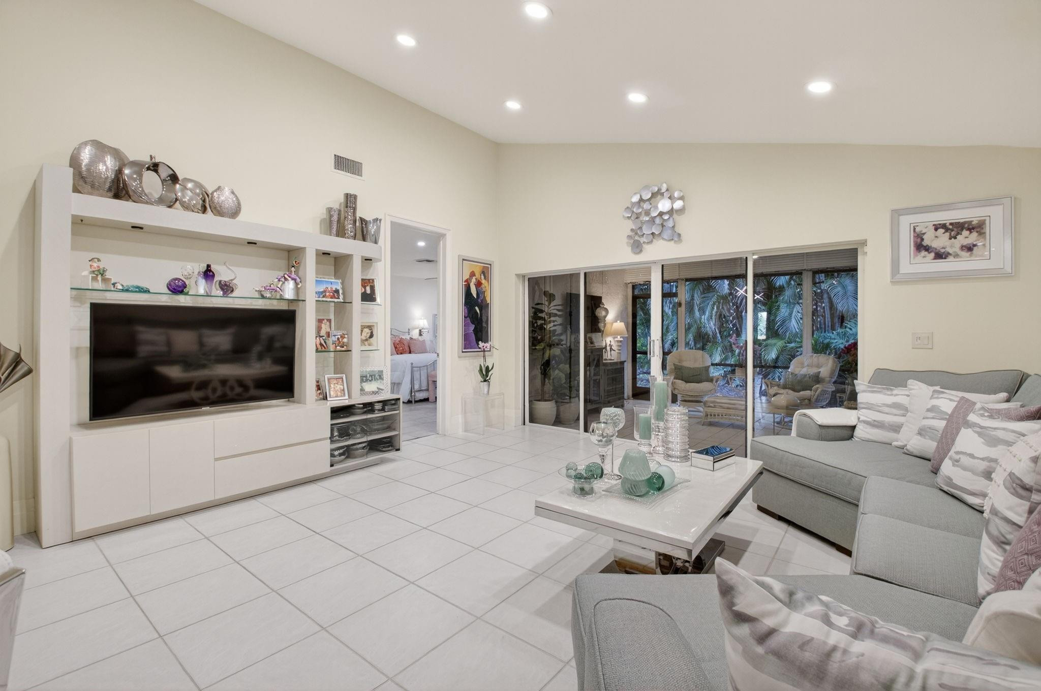 19452 Waters Reach Lane, Unit 305 Boca Raton, FL 33434 - Photo 14 of 77 Photo 14