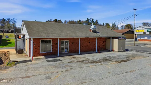 $324,900 | 1000 2nd Street, Cresson, PA 16630