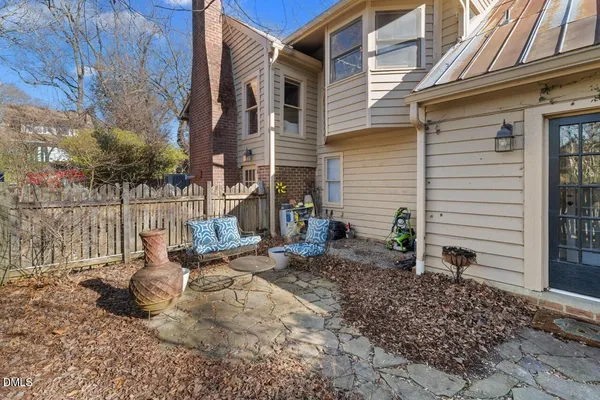 $4,200 | 303 Henderson Street, Unit A, Chapel Hill, NC 27514
