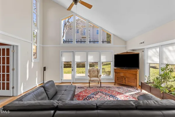 $4,200 | 303 Henderson Street, Unit A, Chapel Hill, NC 27514