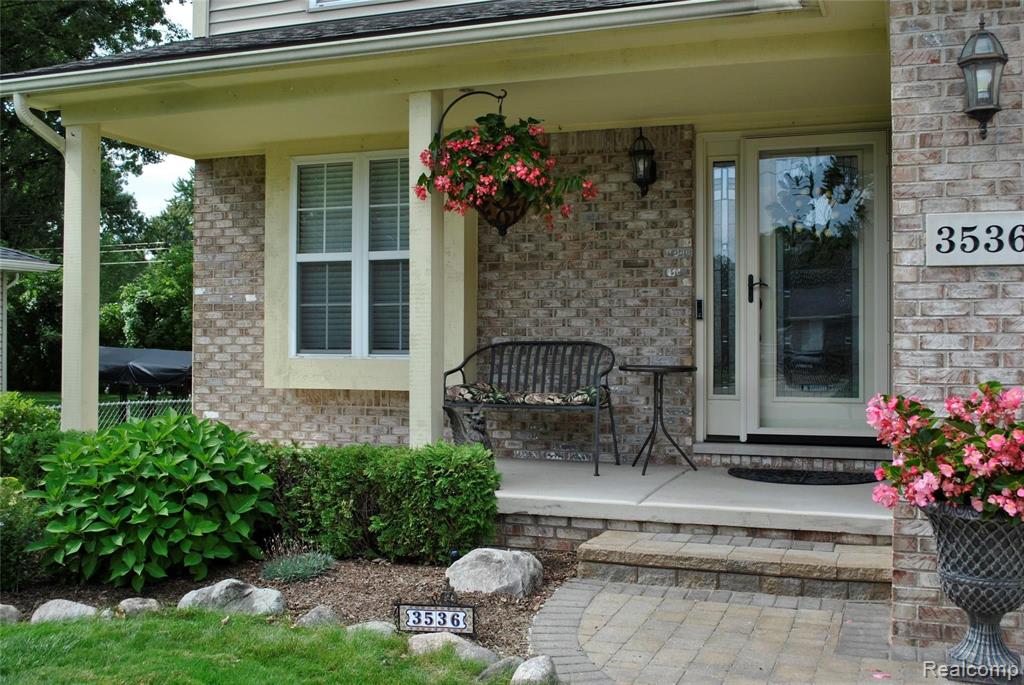 3536 Samuel Avenue Rochester Hills, MI 48309 - Photo 4 of 43