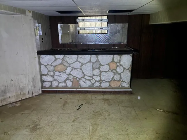 $97,000 | 10516 South King Drive, Chicago, IL 60628