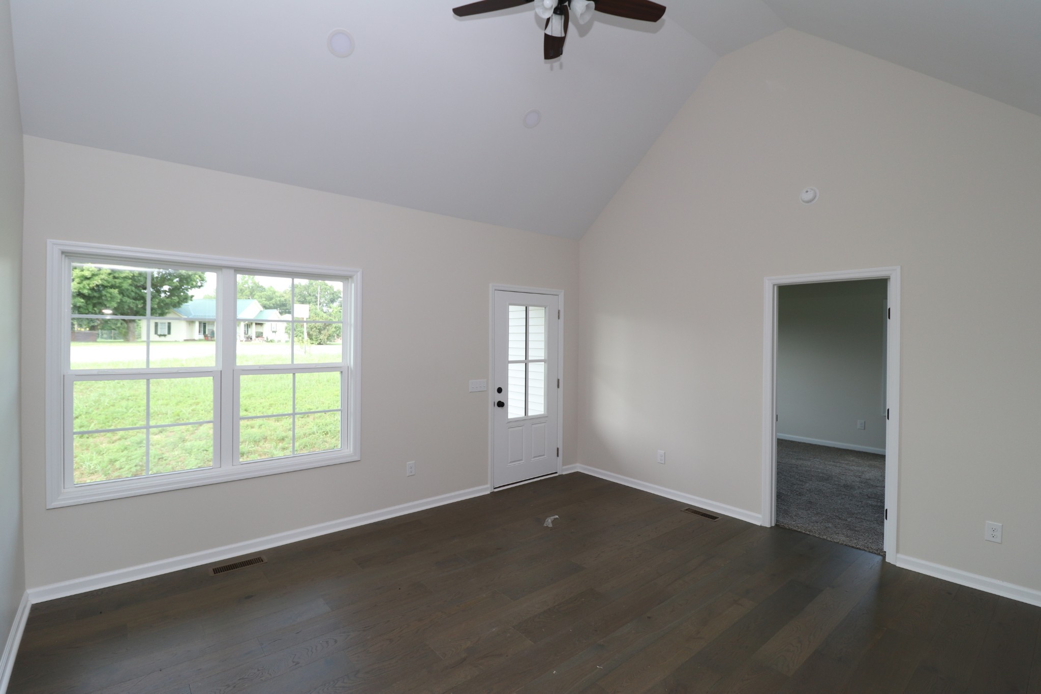 10172 Galen Road Lafayette, TN 37083 - Photo 3 of 22 Gallery Image 3