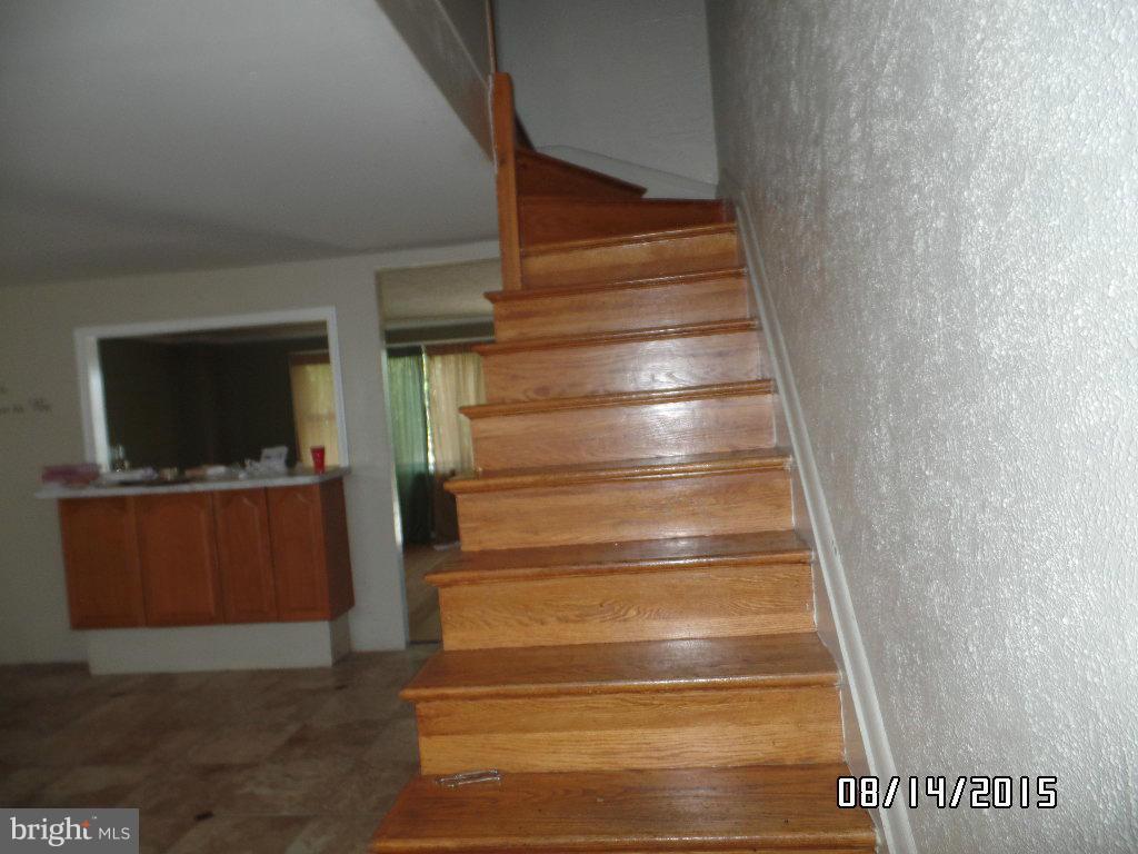 8023 Lansdale Road Baltimore, MD 21224 - Photo 6 of 20 Interior (General)