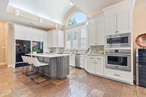 $1,129,000 | 404 Doyle Drive, Lafayette, LA 70508