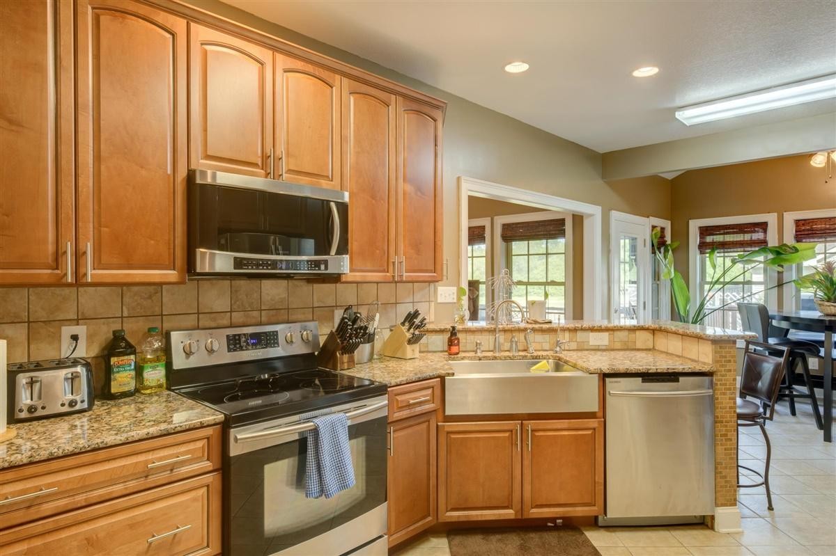 1075 Federal Road Madisonville, TN 37354 - Photo 16 of 40 Gallery Image 16