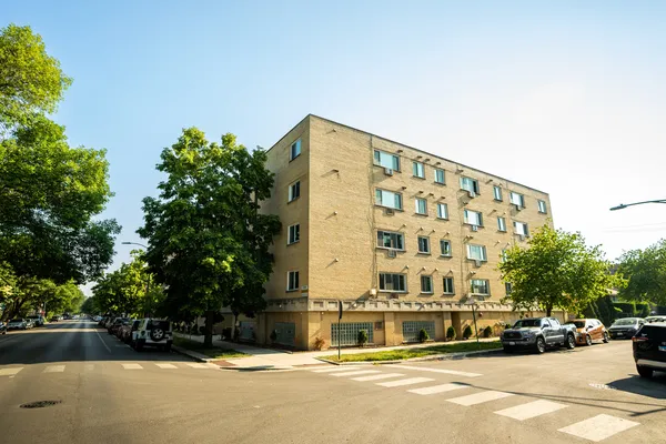 $1,425 | 2001 West Summerdale Avenue, Unit 201, Chicago, IL 60625