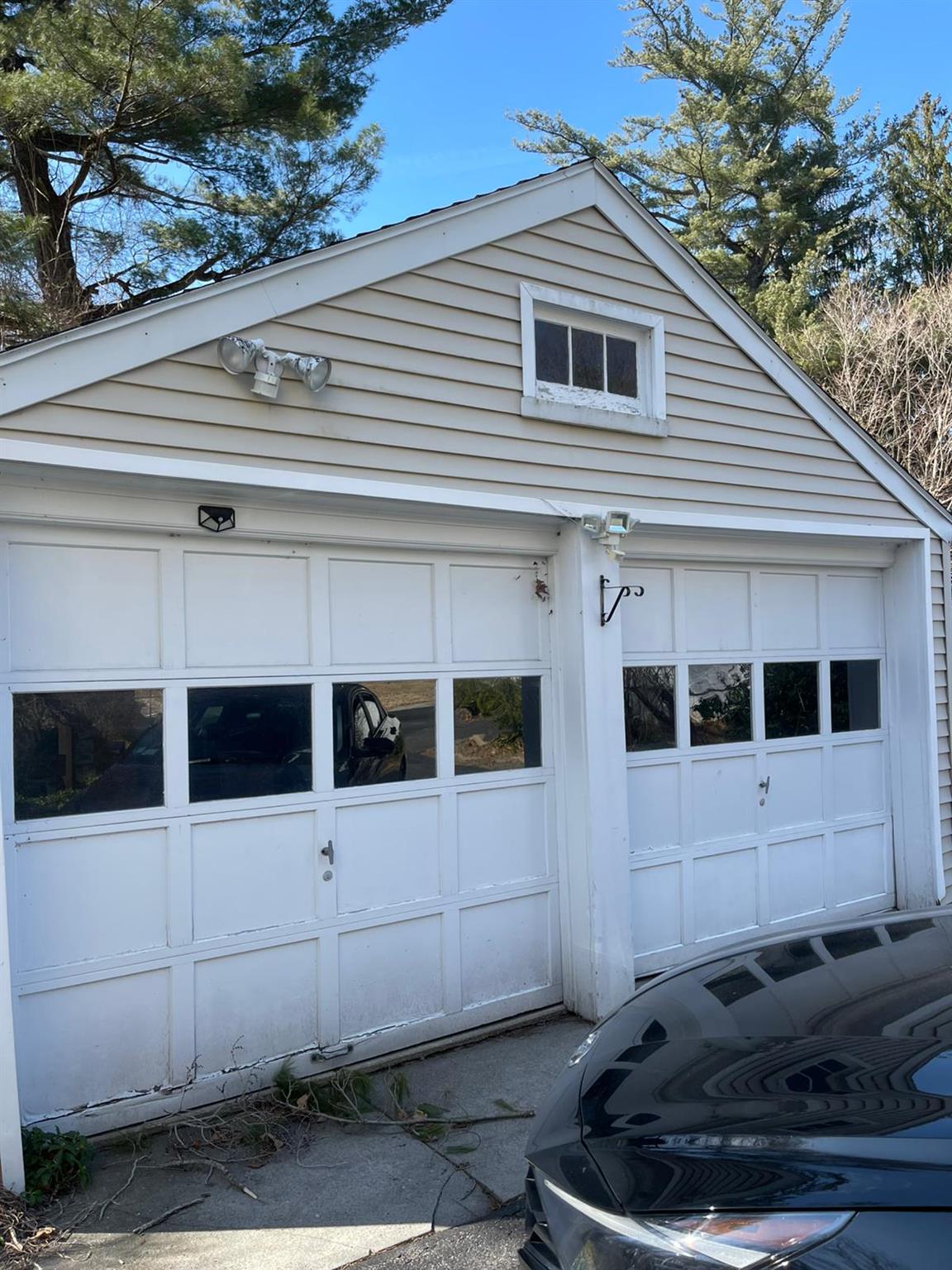 518 Pleasantville Road Briarcliff Manor, NY 10510 - Photo 4 of 5 View of garage