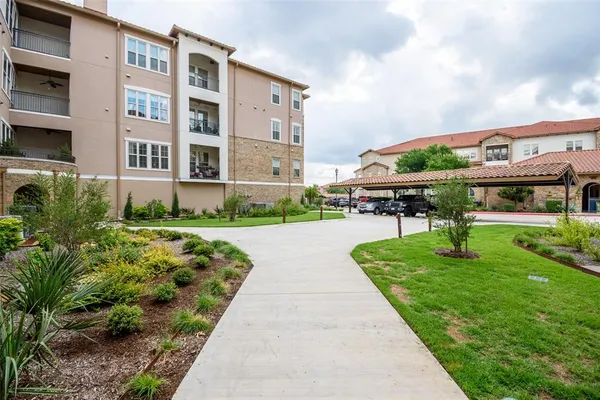 $430,000 | 6631 Via Positano, Unit 212, Irving, TX 75039