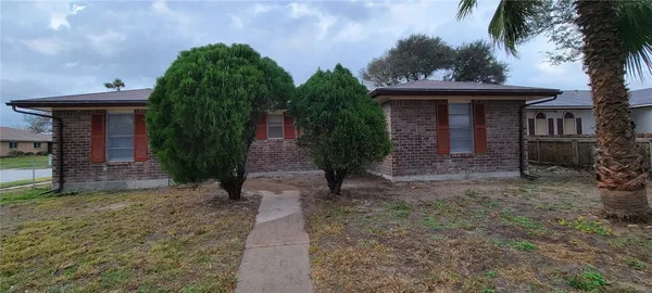 $1,800 | 2255 Lombardy Drive, Corpus Christi, TX 78418