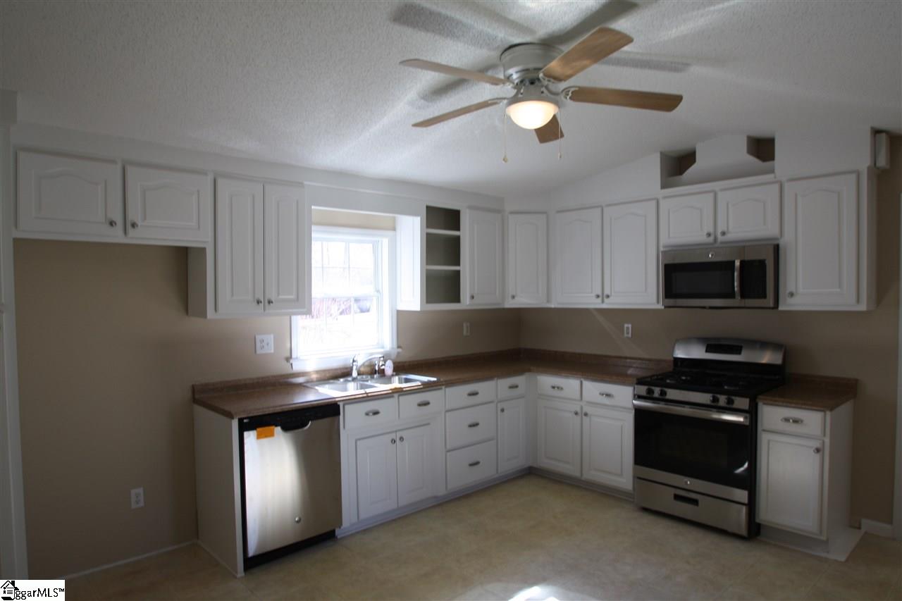1030 Peach Shed Road Chesnee, SC 29323 - Photo 6 of 22 Gallery Image 6