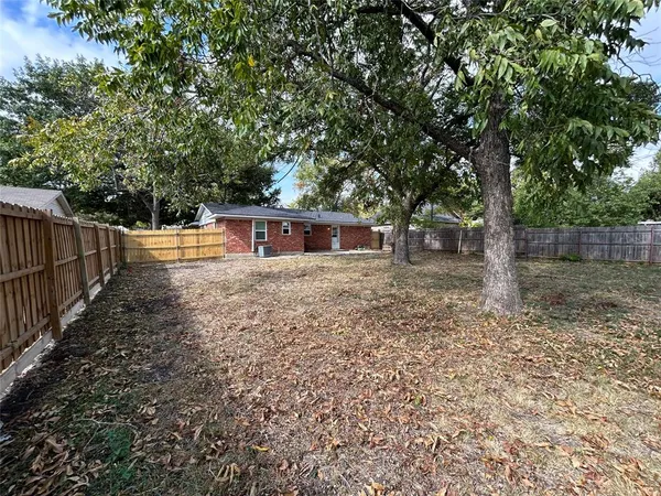 $1,799 | 1306 Hillcrest Drive, Garland, TX 75040