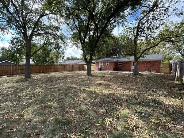$1,799 | 1306 Hillcrest Drive, Garland, TX 75040