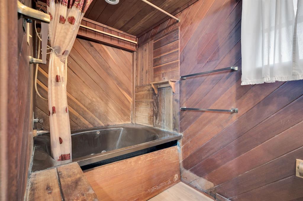 1320 Apache Street Arlington, TX 76012 - Photo 18 of 27