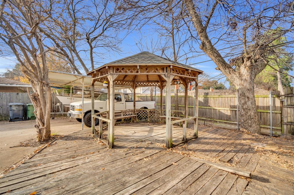 1320 Apache Street Arlington, TX 76012 - Photo 26 of 27 a view of a outdoor space