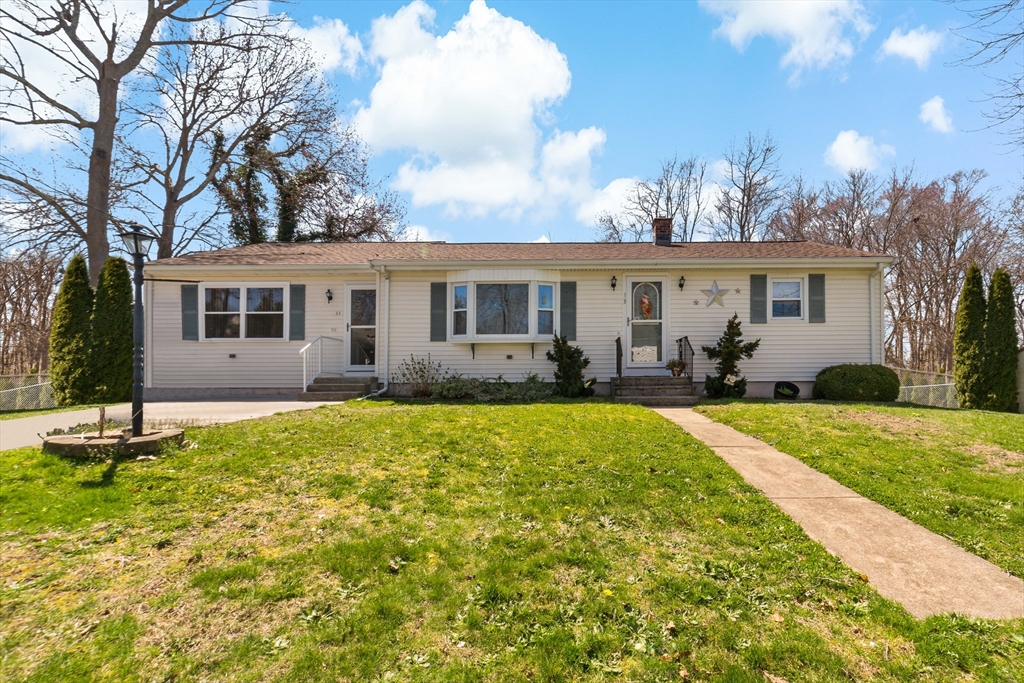 33 Fawn Road Somerset, MA 02726 - Photo 1 of 21 Gallery Image 1