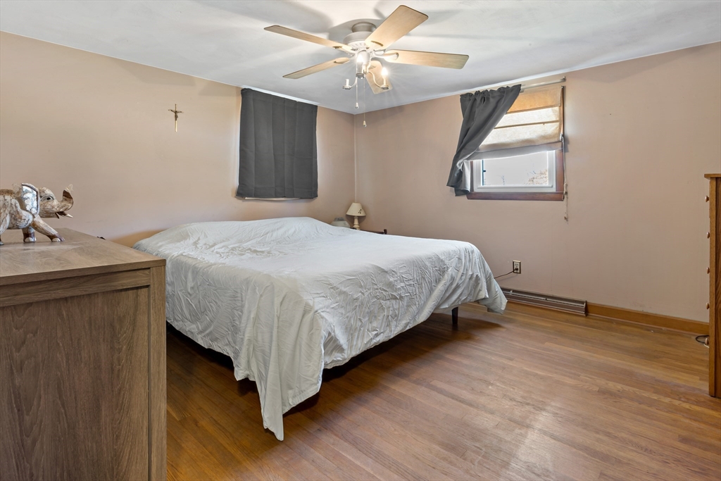 33 Fawn Road Somerset, MA 02726 - Photo 10 of 21 Gallery Image 10