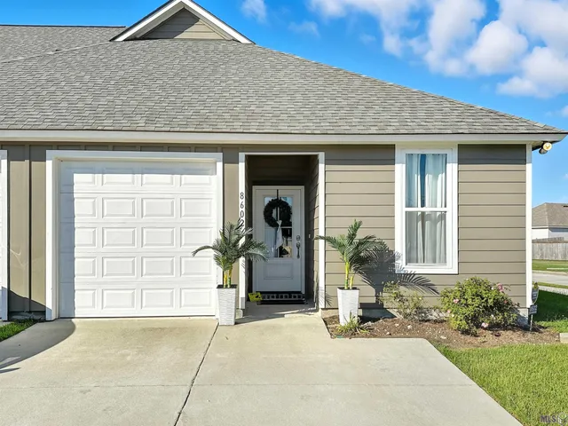 $239,900 | 8602 Edgewater Drive, Baton Rouge, LA 70820