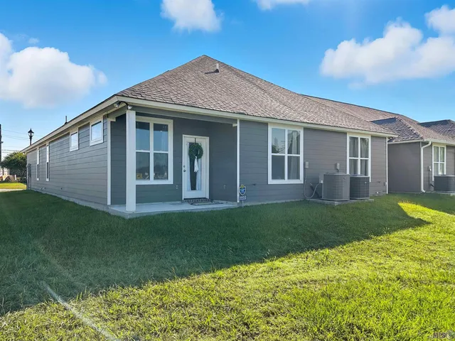 $239,900 | 8602 Edgewater Drive, Baton Rouge, LA 70820