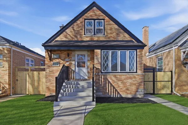 $439,900 | 7230 South Avers Avenue, Chicago, IL 60629