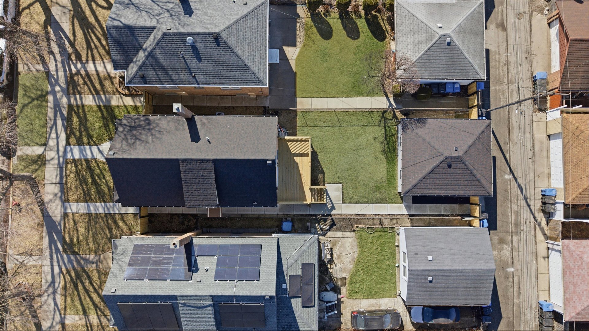 7230 South Avers Avenue Chicago, IL 60629 - Photo 36 of 44 an aerial view of residential houses with outdoor space