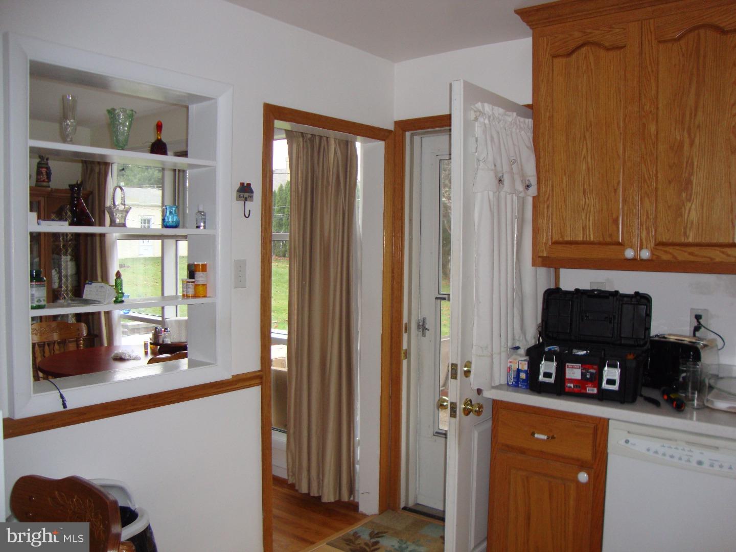 2101 Springhouse Road Broomall, PA 19008 - Photo 11 of 22