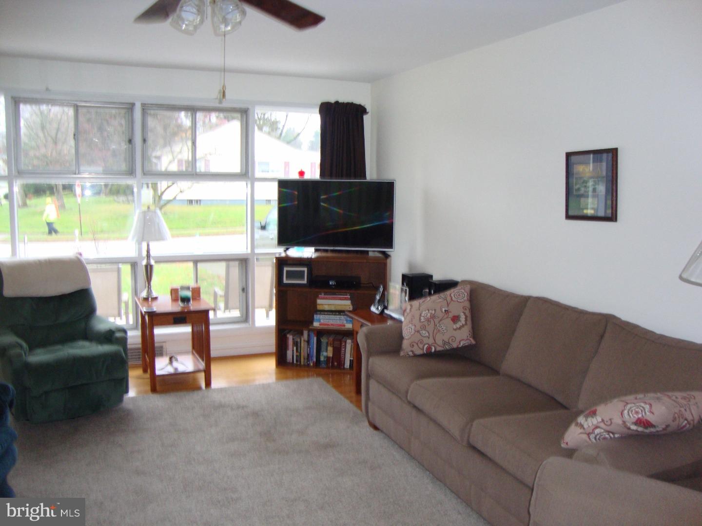 2101 Springhouse Road Broomall, PA 19008 - Photo 7 of 22 Living Room