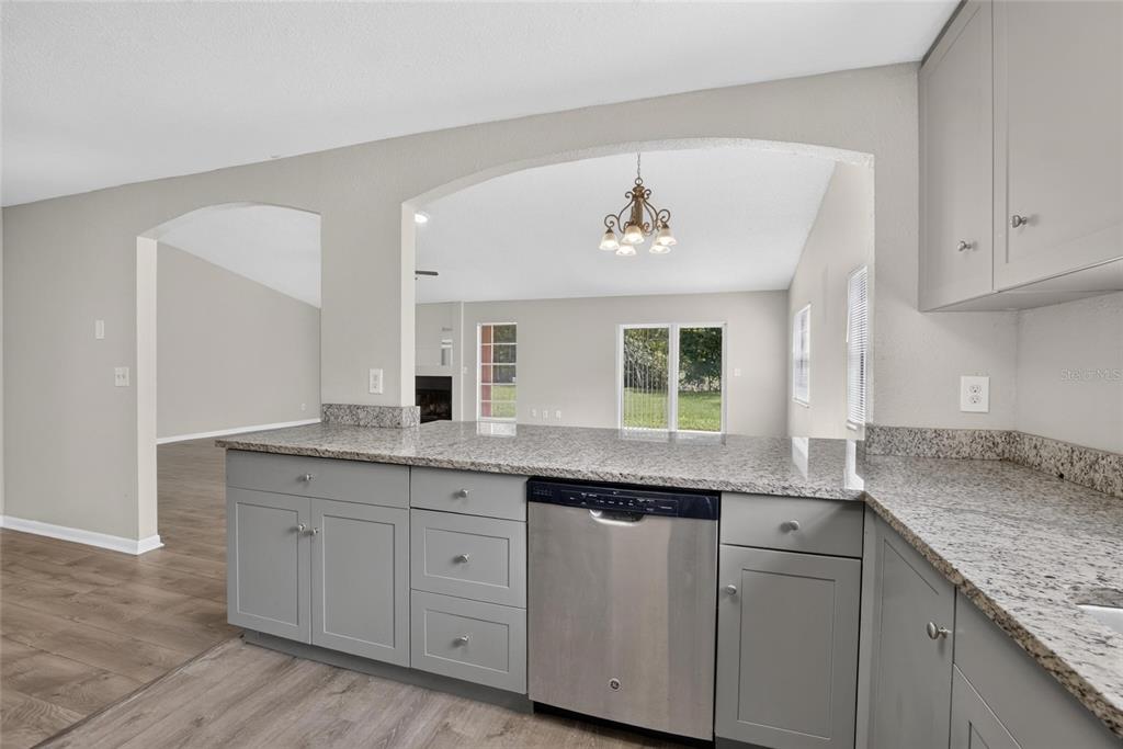 1206 Sail Way Valrico, FL 33594 - Photo 15 of 46