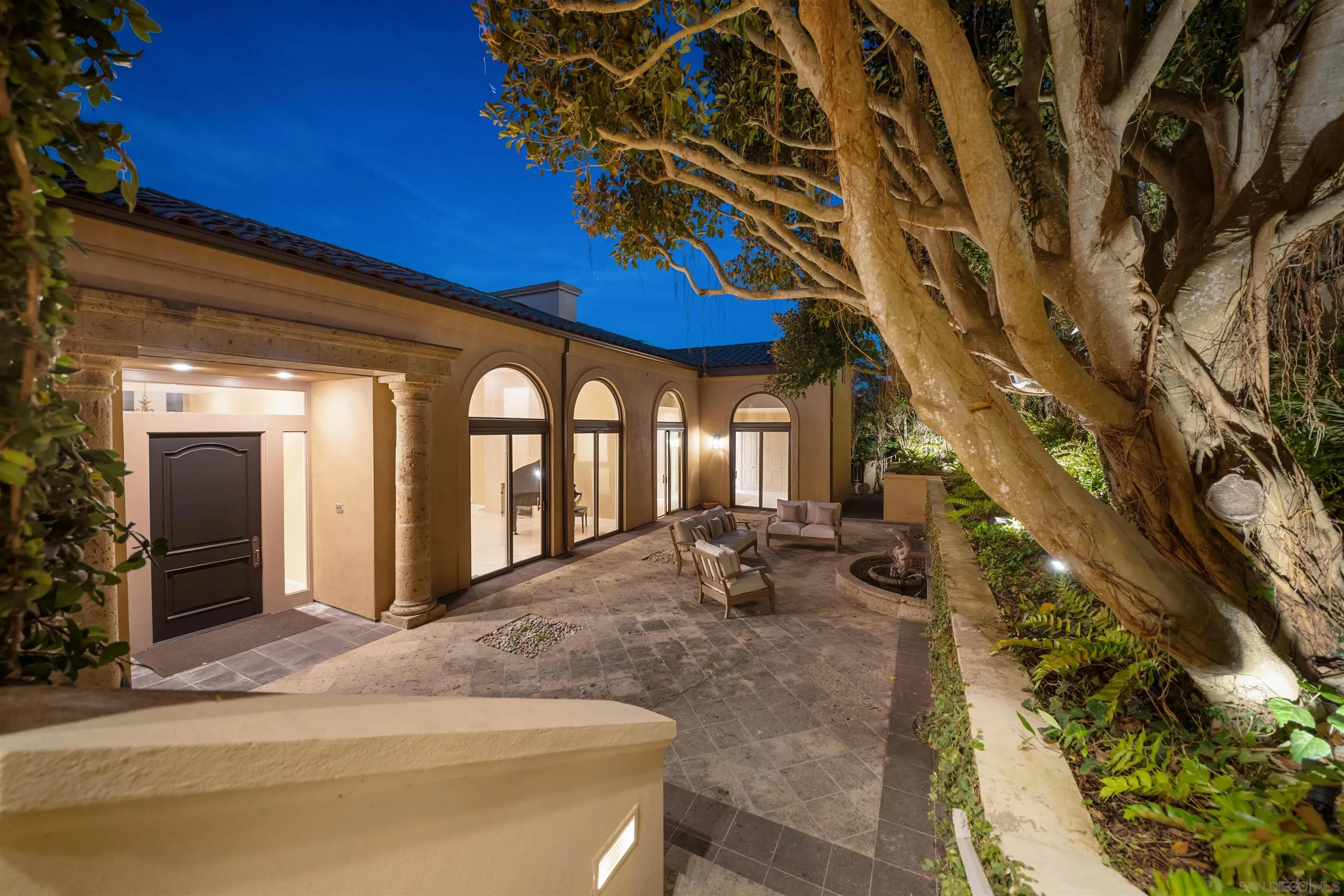 2302 Rue Adriane La Jolla, CA 92037 - Photo 58 of 64 Gallery Image 58