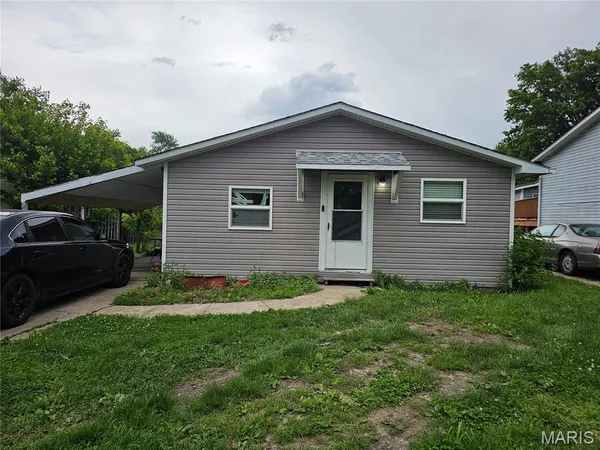 $52,500 | 436 Southard Place, South Roxana, IL 62087