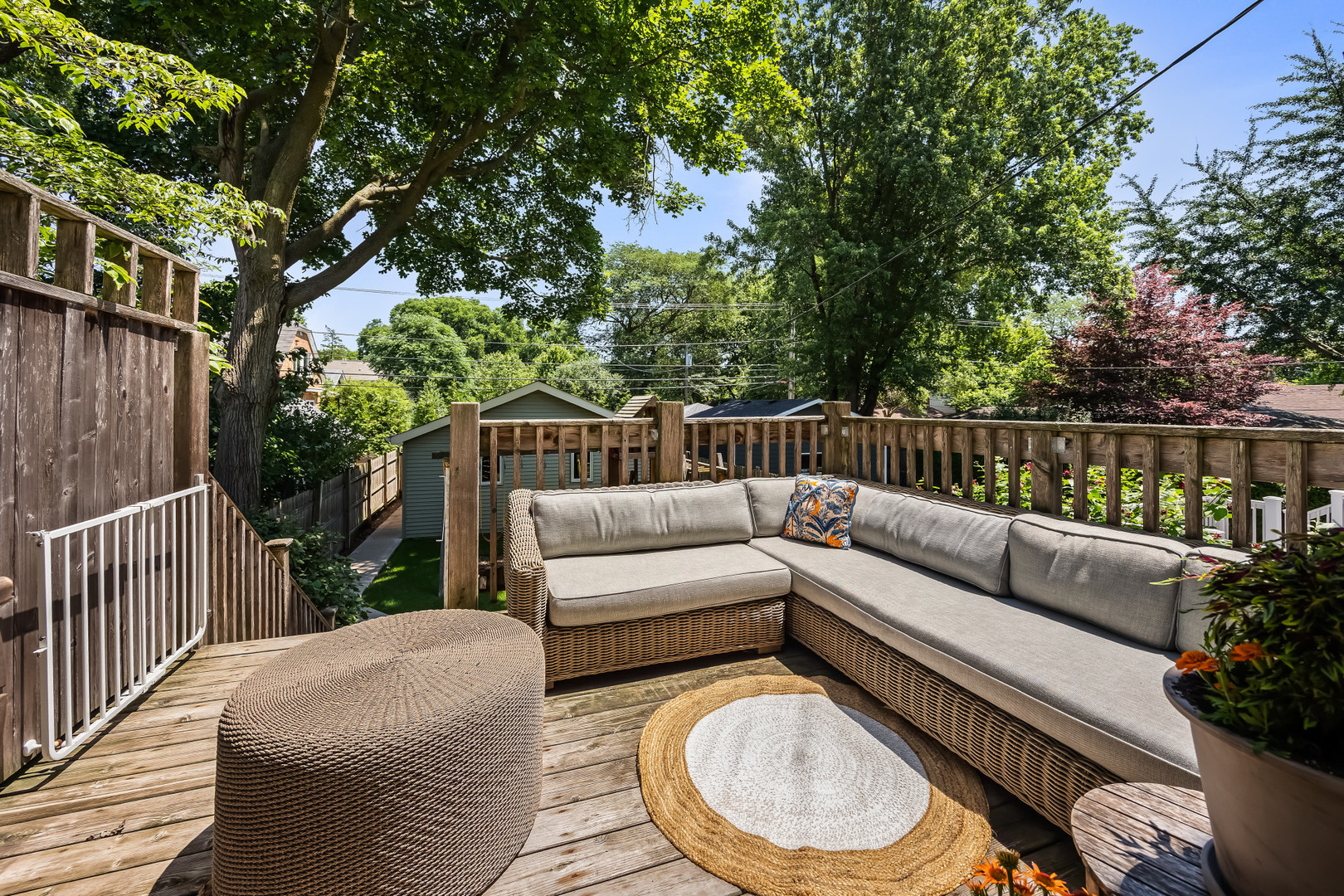 2121 Pioneer Road Evanston, IL 60201 - Photo 9 of 26
