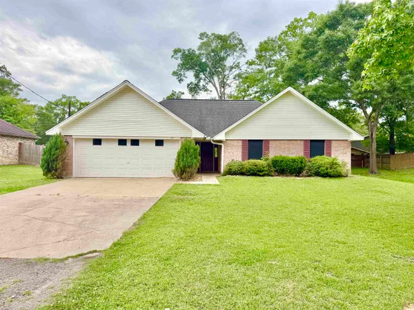 $2,199 | 127 Timbercreek Lane, Lumberton, TX 77657