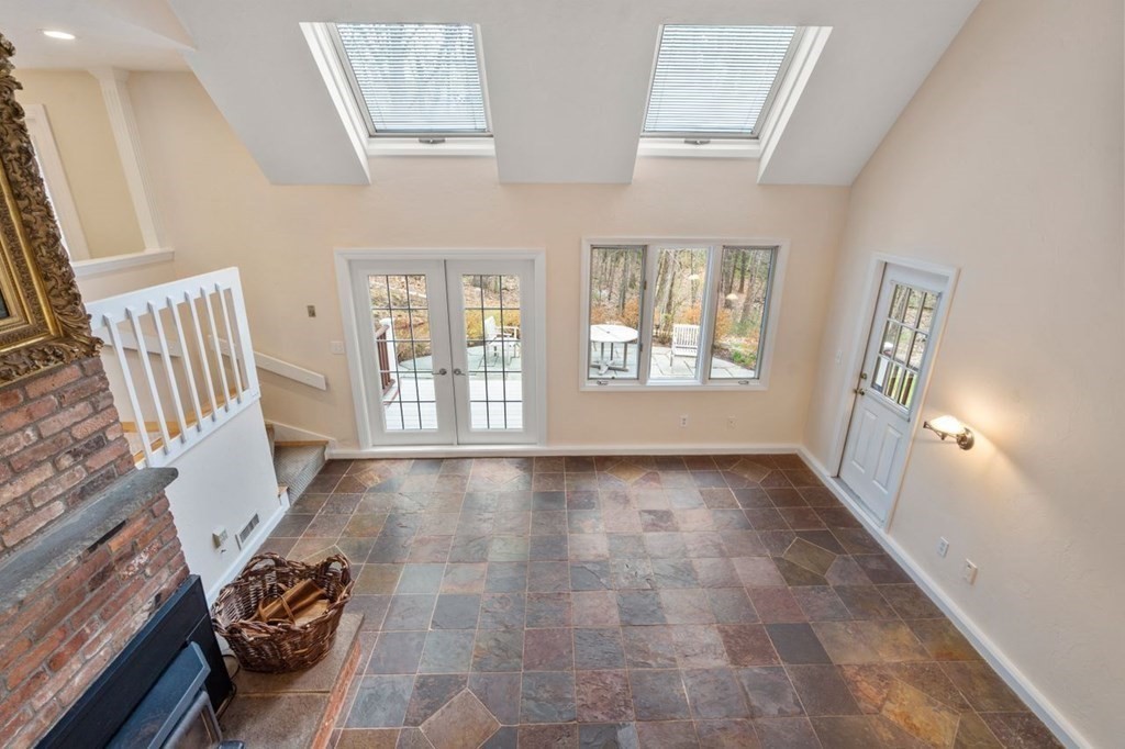 24 Parmenter Road Framingham, MA 01701 - Photo 27 of 42 a view of an empty room with windows