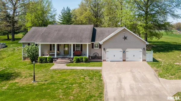 $329,000 | 105 North Dent Street, Carterville, IL 62918