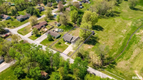 $329,000 | 105 North Dent Street, Carterville, IL 62918