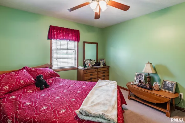 $329,000 | 105 North Dent Street, Carterville, IL 62918