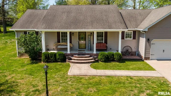 $329,000 | 105 North Dent Street, Carterville, IL 62918