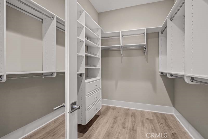 6505 Canyon Oaks Drive Simi Valley, CA 93063 - Photo 15 of 22 a view of walk in closet with empty racks