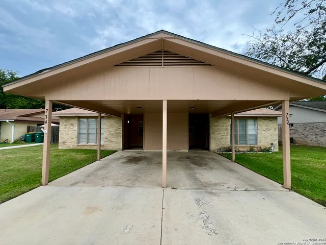 $1,450 | 734 Rosewood Avenue, Boerne, TX 78006