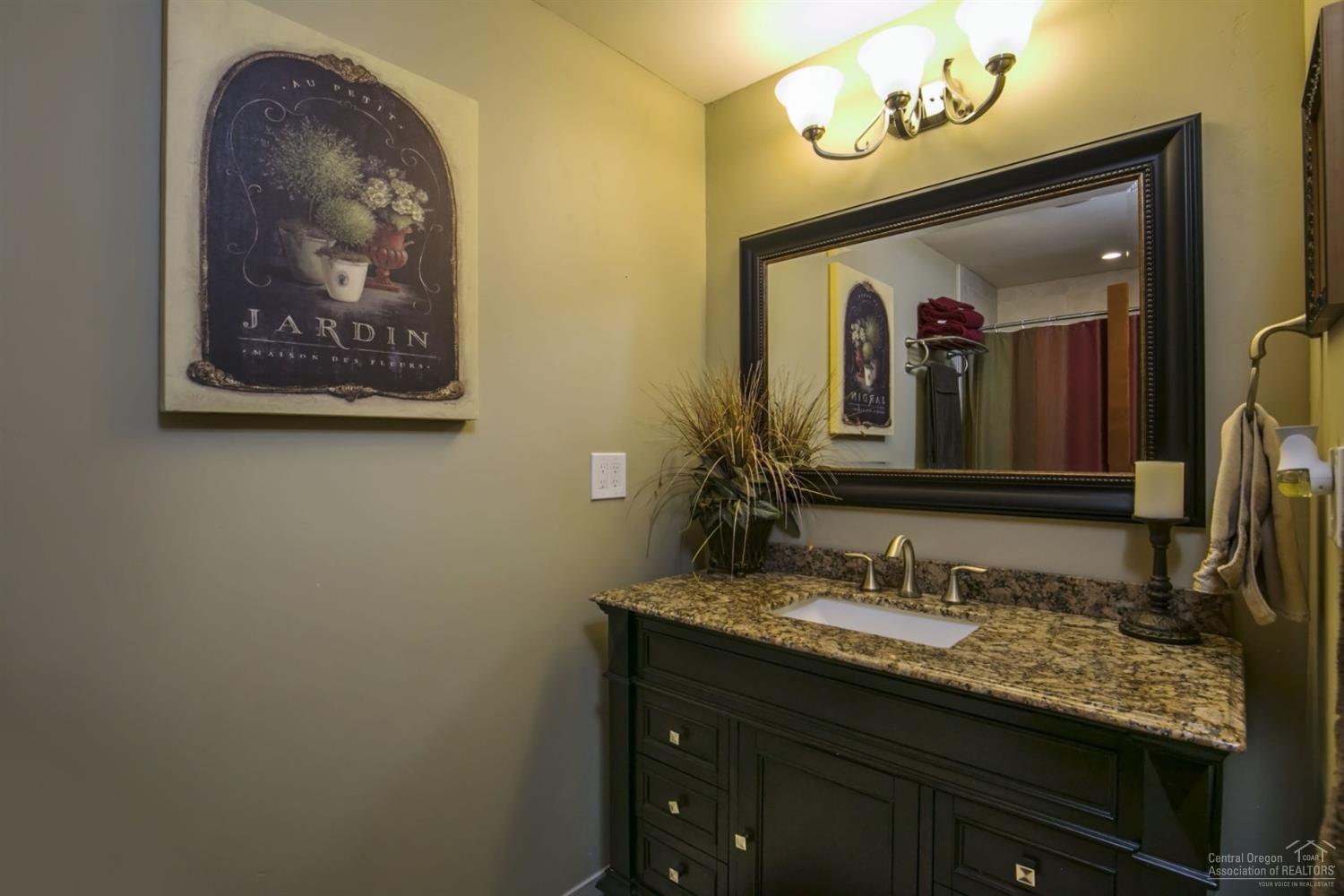 20552 Rusticate Road Bend, OR 97702 - Photo 16 of 25 Additional Photo