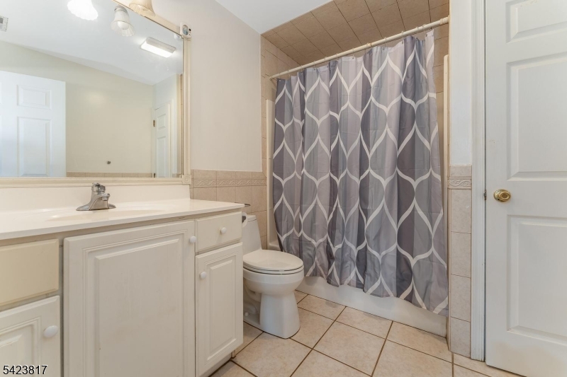 722 County Rte 579 Flemington, NJ 08822 - Photo 34 of 41