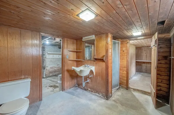 $259,900 | 4221 Old Grand Avenue, Gurnee, IL 60031