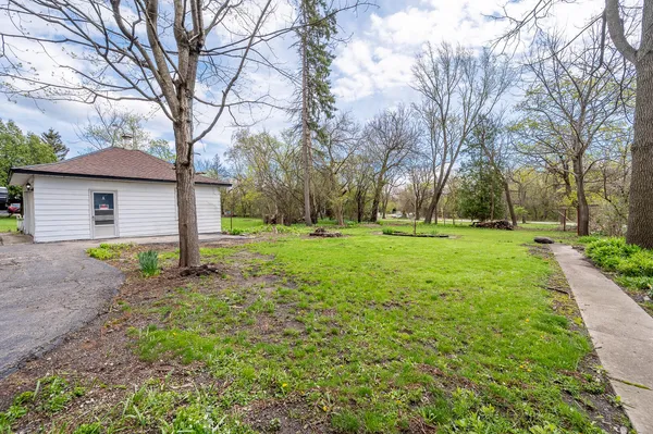 $259,900 | 4221 Old Grand Avenue, Gurnee, IL 60031