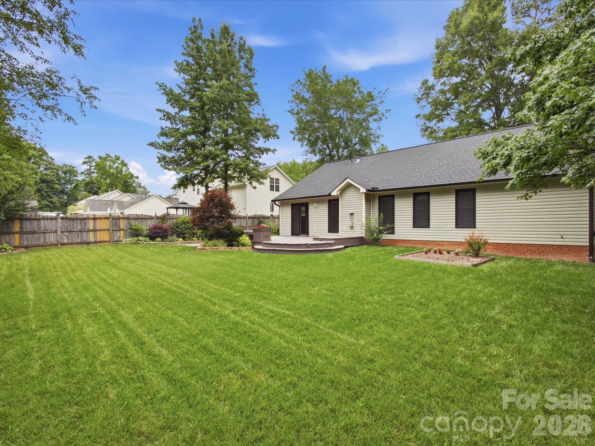 1102 Slate Ridge Road Matthews, NC 28104 - Photo 4 of 32