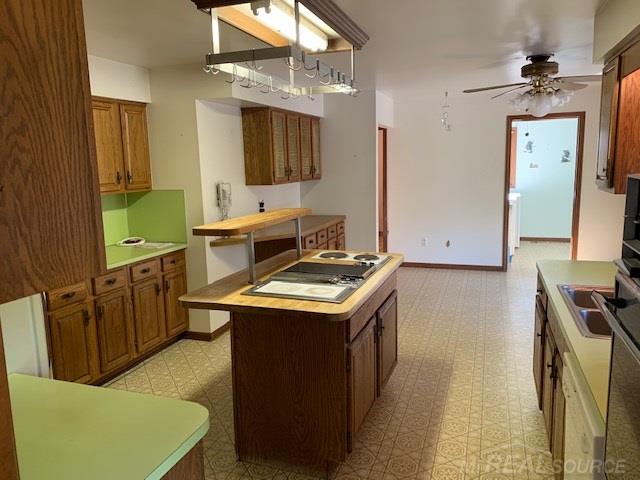 890 East Romeo Road Oakland, MI 48363 - Photo 14 of 30 50021536-13.JPG