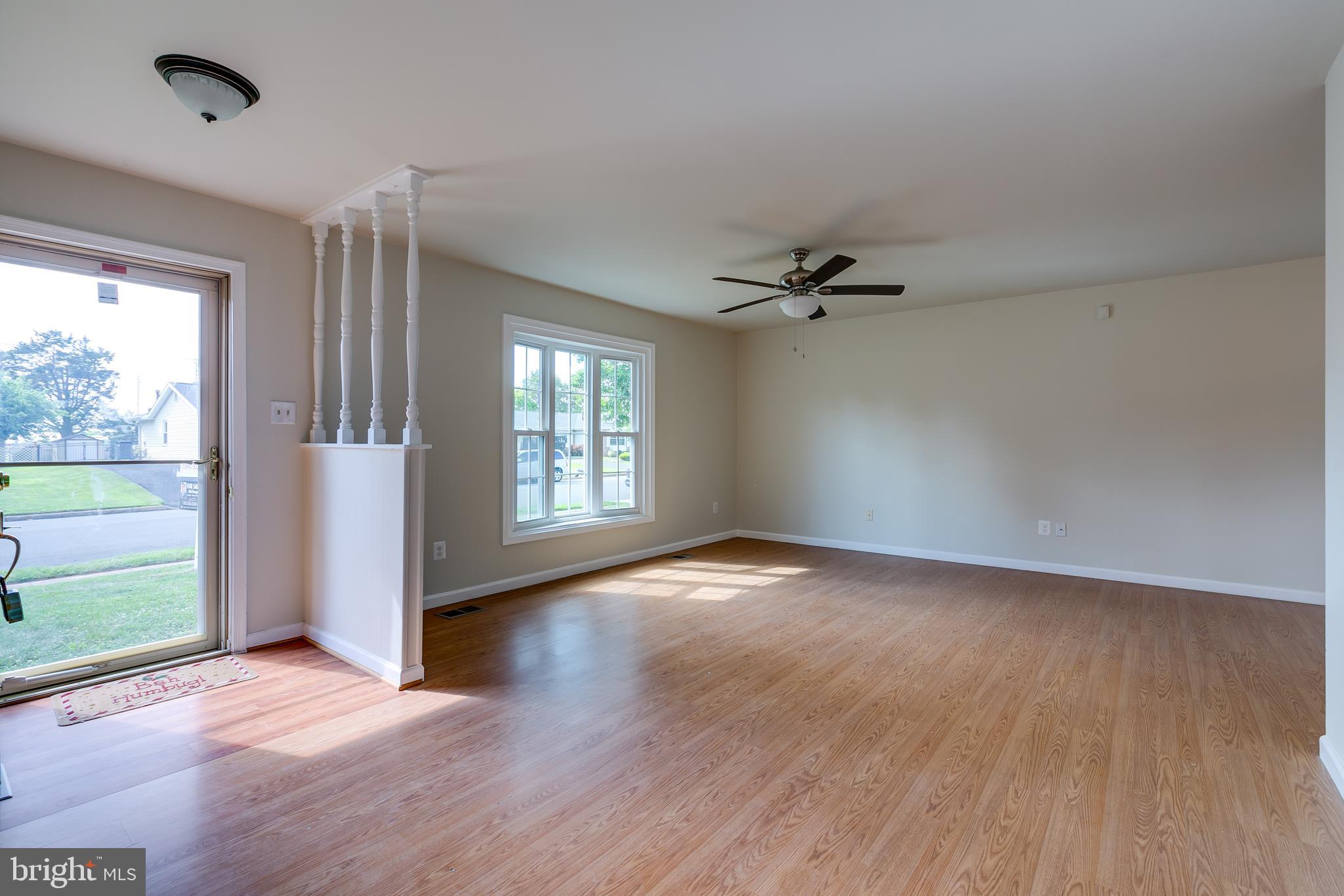 720 North York Road Sterling, VA 20164 - Photo 8 of 41 Gallery Image 8