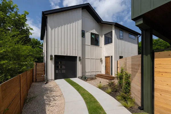 $900,000 | 309 Franklin Boulevard, Unit 2, Austin, TX 78751