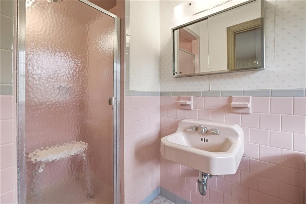 77 Booth Road Dedham, MA 02026 - Photo 24 of 40